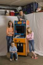 金刚之王:一手硬币 The.King.of.Kong.A.Fistful.of.Quarters.2007.1080p.WEBRip.x264-RARBG 1.